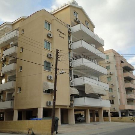 Apartments Mackenzie 1+1 Larnaca Esterno foto