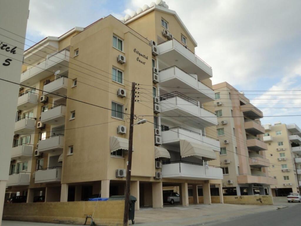 Apartments Mackenzie 1+1 Larnaca Esterno foto